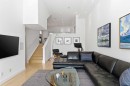10 Erlton Terrace Sw, Calgary, AB  - Indoor Photo Showing Living Room 