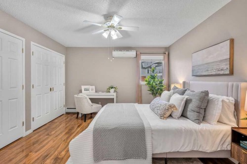 1311-1311 Hawksbrow Point Nw, Calgary, AB - Indoor Photo Showing Bedroom