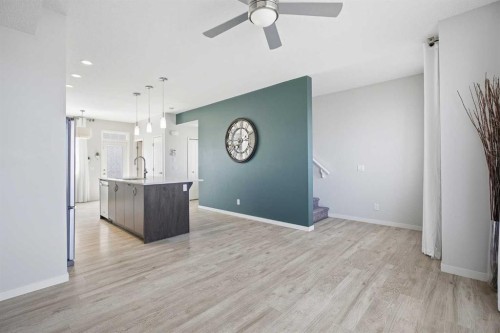 101 New Brighton Walk Se, Calgary, AB - Indoor Photo Showing Kitchen