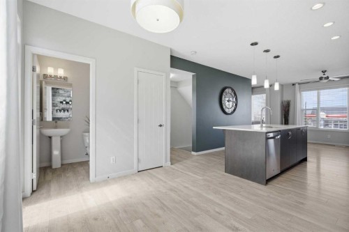 101 New Brighton Walk Se, Calgary, AB - Indoor Photo Showing Kitchen