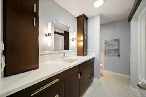 159 Malibou Road Sw, Calgary, AB - Indoor Photo Showing Bathroom