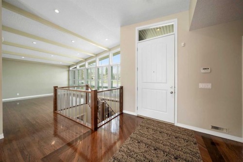 159 Malibou Road Sw, Calgary, AB - Indoor Photo Showing Other Room