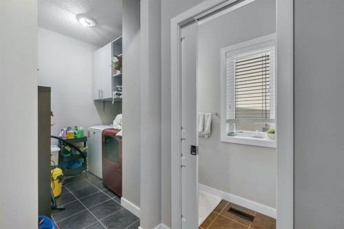 52 West Coach Court Sw, Calgary, AB - Indoor