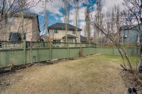 52 West Coach Court Sw, Calgary, AB - Outdoor