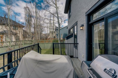 52 West Coach Court Sw, Calgary, AB - Outdoor