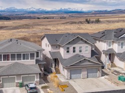 99 Heritage Heights Cochrane, AB T4C 2J8