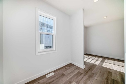 904-30 Rochester View Nw, Calgary, AB - Indoor Photo Showing Other Room