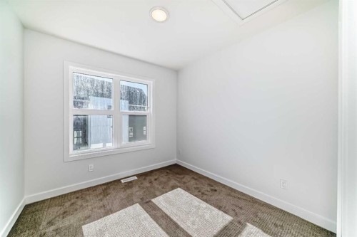 904-30 Rochester View Nw, Calgary, AB - Indoor Photo Showing Other Room