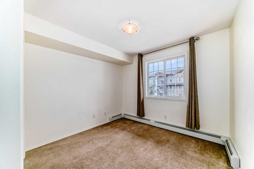 4305-115 Prestwick Villas Se, Calgary, AB - Indoor Photo Showing Other Room