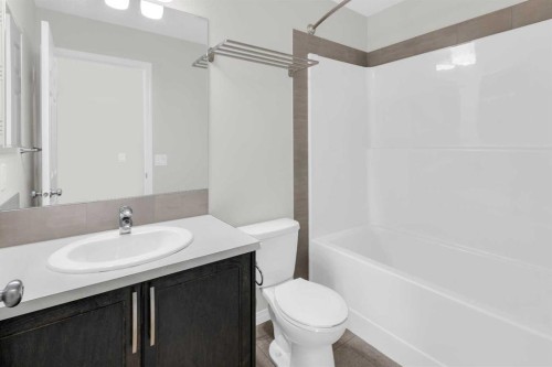 140 Sundown Road, Cochrane, AB - Indoor Photo Showing Bathroom