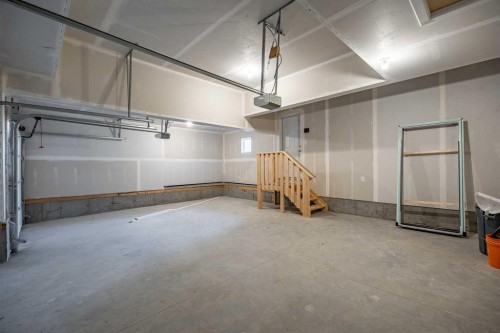 260 Dawson Wharf Crescent, Chestermere, AB - Indoor Photo Showing Garage