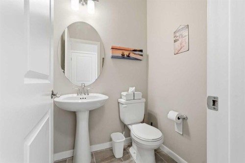 225 Fireside Drive, Cochrane, AB - Indoor Photo Showing Bathroom