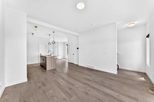 3101-55 Lucas Way Nw, Calgary, AB - Indoor Photo Showing Other Room