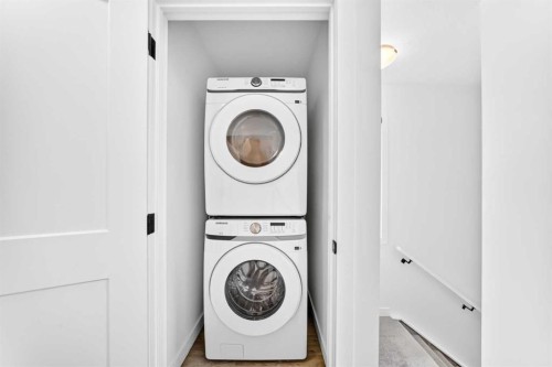 3101-55 Lucas Way Nw, Calgary, AB - Indoor Photo Showing Laundry Room