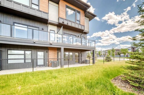 3101-55 Lucas Way Nw, Calgary, AB - Outdoor