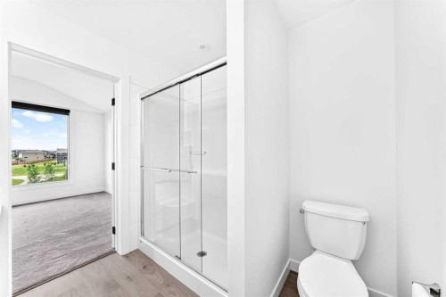 3101-55 Lucas Way Nw, Calgary, AB - Indoor Photo Showing Bathroom