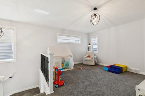 36 Crestbrook Link Sw, Calgary, AB - Indoor