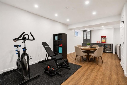 36 Crestbrook Link Sw, Calgary, AB - Indoor