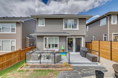 36 Crestbrook Link Sw, Calgary, AB - Outdoor With Exterior