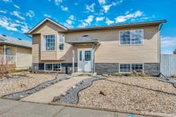 389 Strathford Crescent Strathmore, AB T1P 1P1