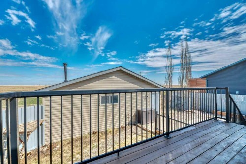 389 Strathford Crescent, Strathmore, AB - Outdoor