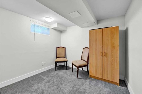 674 Regal Park Ne, Calgary, AB - Indoor