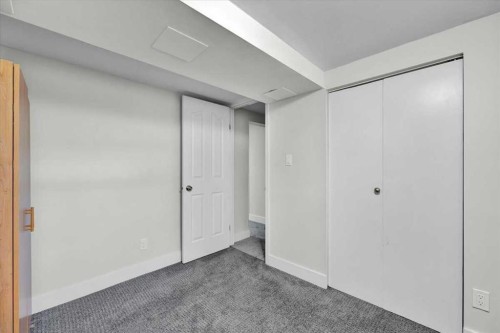 674 Regal Park Ne, Calgary, AB - Indoor Photo Showing Other Room