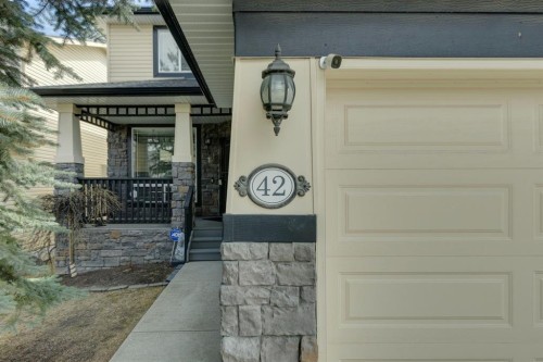 42 Cresthaven Way Sw, Calgary, AB 