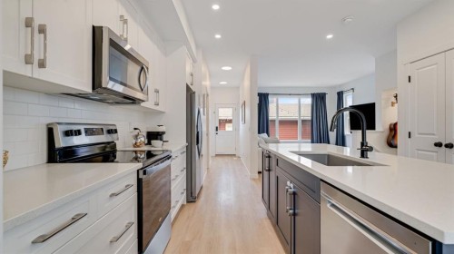 995 Mahogany Boulevard Se, Calgary, AB 