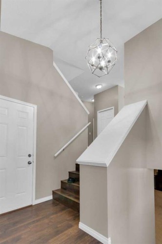 24 Evansbrooke Point Nw, Calgary, AB - Indoor Photo Showing Other Room