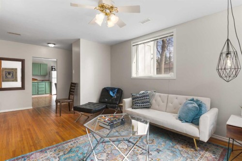 6619 18 Street Se, Calgary, AB - Indoor Photo Showing Living Room