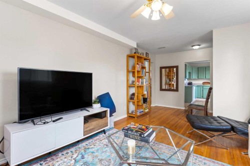 6619 18 Street Se, Calgary, AB - Indoor Photo Showing Living Room