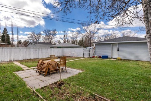 6619 18 Street Se, Calgary, AB - Outdoor