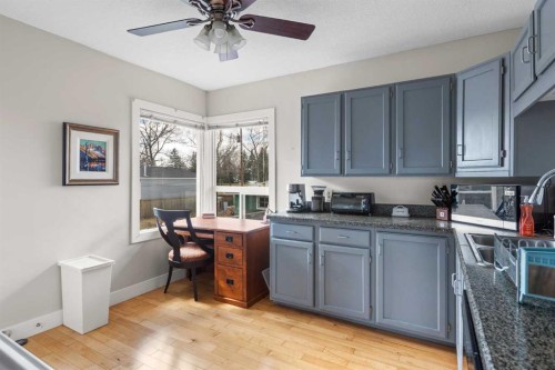 6619 18 Street Se, Calgary, AB - Indoor Photo Showing Kitchen