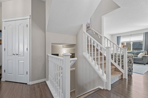 49 Kingsbridge Place Se, Airdrie, AB - Indoor Photo Showing Other Room