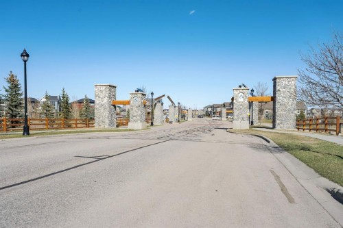 49 Kingsbridge Place Se, Airdrie, AB - Outdoor