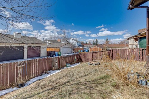 28 Templegreen Bay Ne, Calgary, AB - Outdoor
