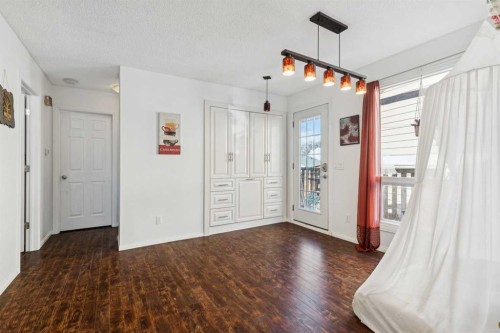 28 Templegreen Bay Ne, Calgary, AB - Indoor Photo Showing Other Room