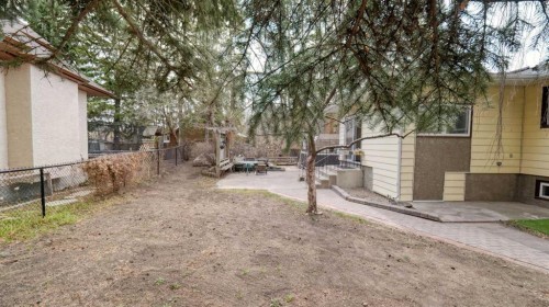 5924 Bow Crescent Nw, Calgary, AB - Outdoor
