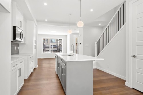 106 Sora Gardens Se, Calgary, AB - Indoor