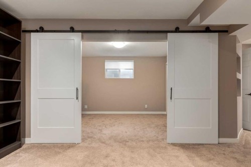 72 Wentworth Crescent Sw, Calgary, AB - Indoor