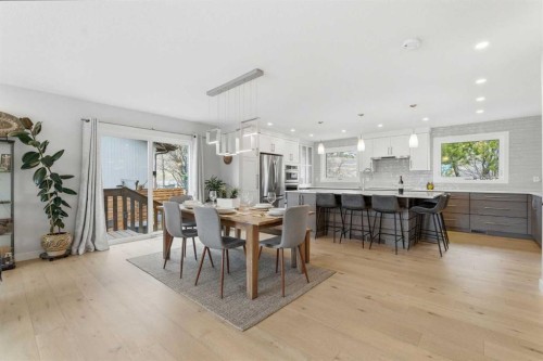 832 Edgemont Road Nw, Calgary, AB - Indoor Photo Showing Dining Room