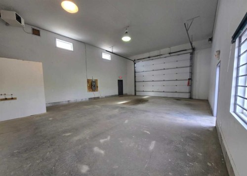 111-5 Bayside Place, Strathmore, AB 