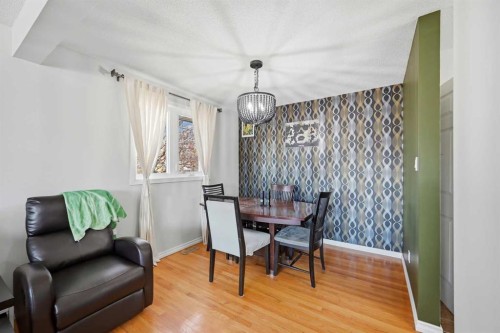 1012 Riddell Place Se, Calgary, AB - Indoor