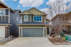 140 Emberside Glen Cochrane, AB T4C 2L7