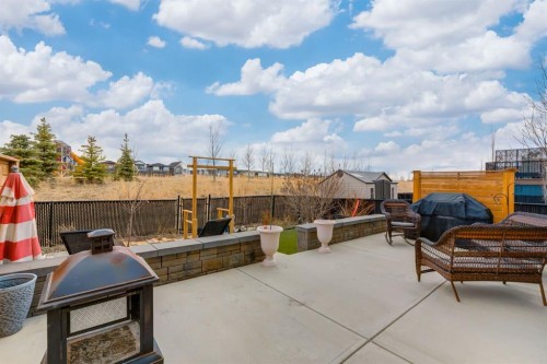 140 Emberside Glen, Cochrane, AB - Outdoor