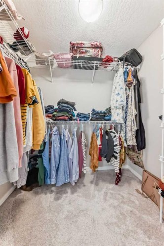 140 Howse Avenue Ne, Calgary, AB - Indoor With Storage
