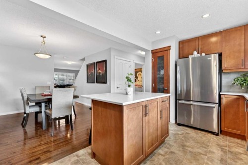 27 Copperpond Heights Se, Calgary, AB - Indoor