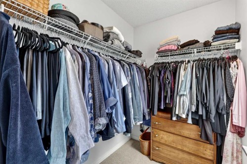 27 Copperpond Heights Se, Calgary, AB - Indoor With Storage