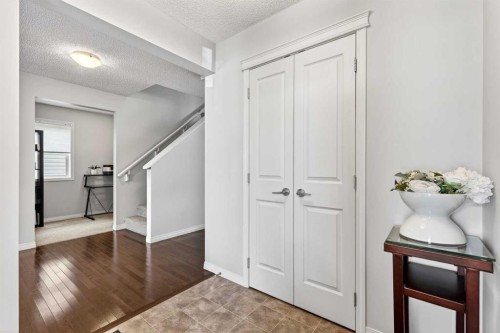 27 Copperpond Heights Se, Calgary, AB - Indoor Photo Showing Other Room